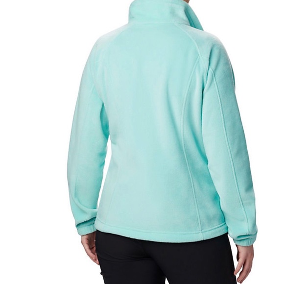 Light Blue Columbia Fleece Jacket - Picture 2 of 3
